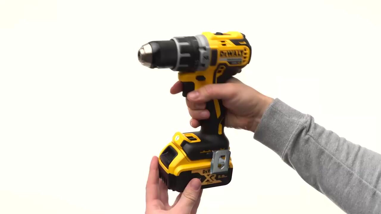 Аккумуляторная дрель-шуруповерт DeWALT DCD791P2 — фото 1