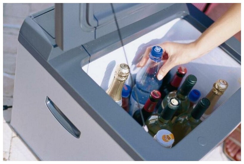 Автохолодильник Mobicool B40 Hybrid (компрессор и термоэлектроника, 38л, 12/220В) — купить в интернет-магазине по низкой цене на Яндекс Маркете