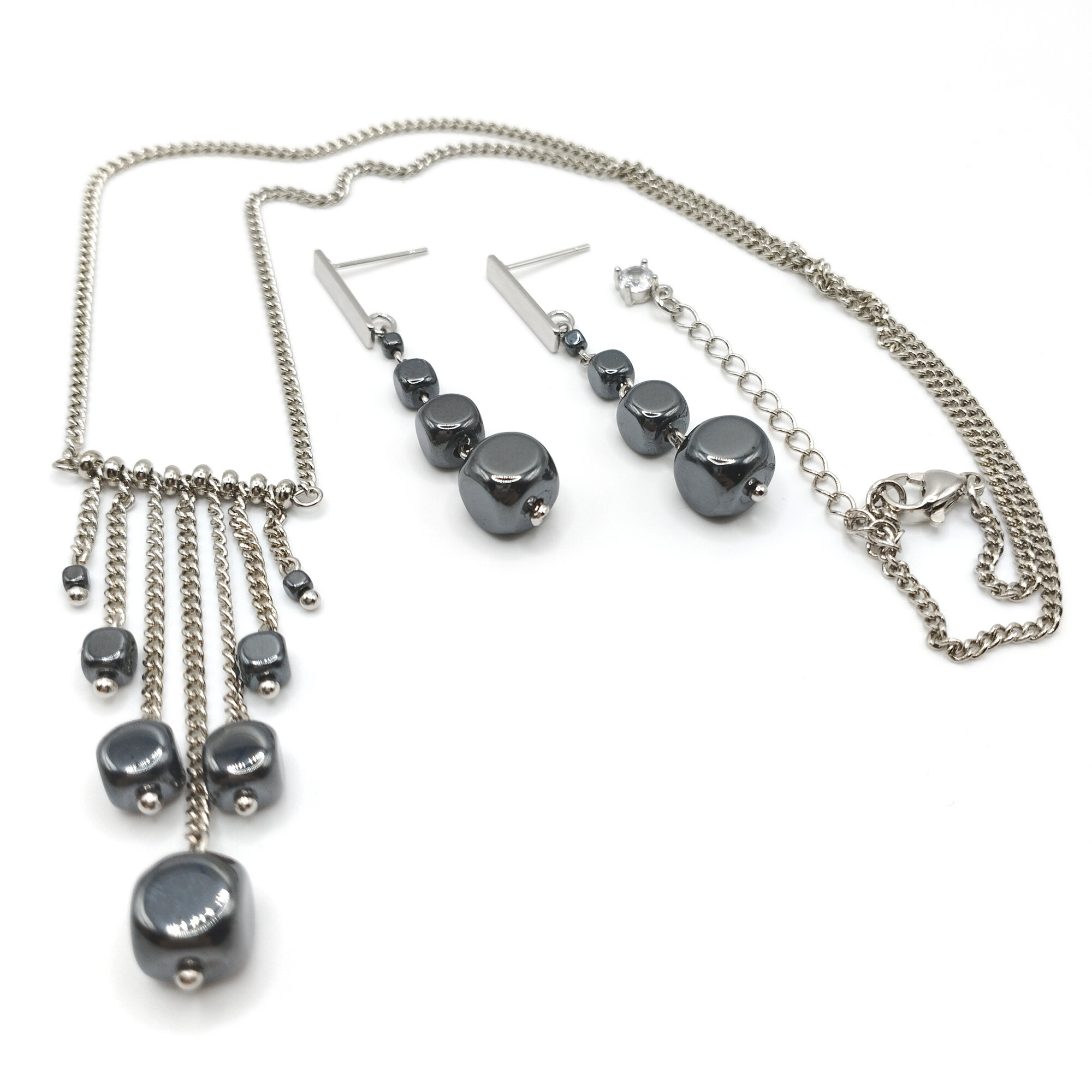 Комплект бижутерии: чокер, серьги, колье, гематит