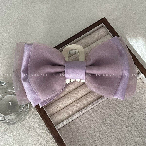 Заколка зажим краб с оригинальной тканевой бабочкой аксессуар для укладки волос сиреневый