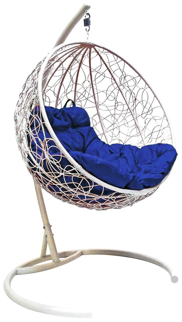 Подвесное кресло m-group круглый ротанг белое, синяя подушка