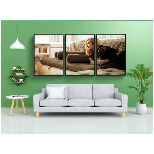 фото Набор модулных постеров для интерьера "девушка, блондинка, отель" 60x90 см. в тубусе, без рамки lotsprints