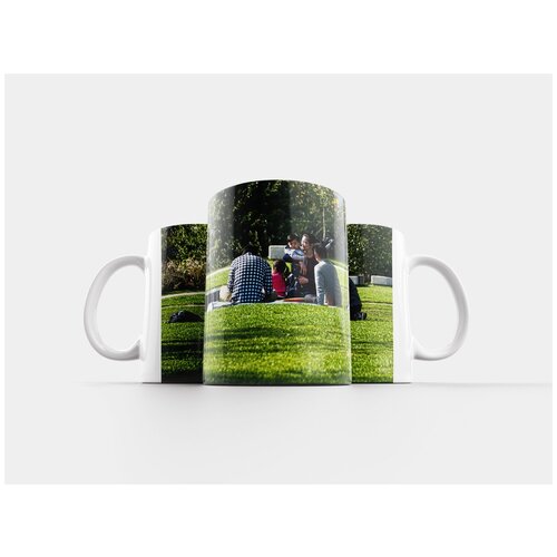 фото Кружка "пикник, семья, сидеть" 320 мл lotsprints