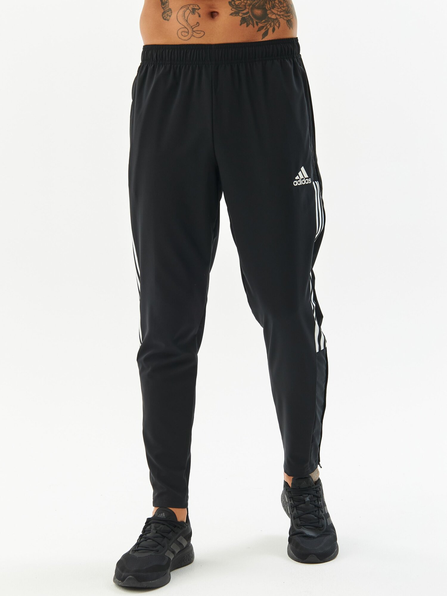 Брюки спортивные adidas Tiro