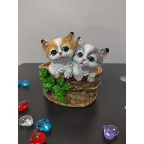 Кашпо для цветов декоративное