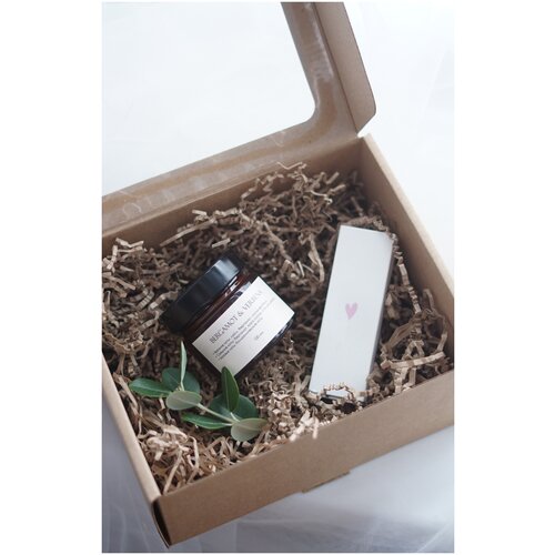 Подарочный набор со свечой и спичками