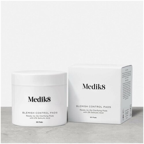 Medik8 Готовые очищающие диски с 2% салициловой кислотой BLEMISH CONTROL PADS