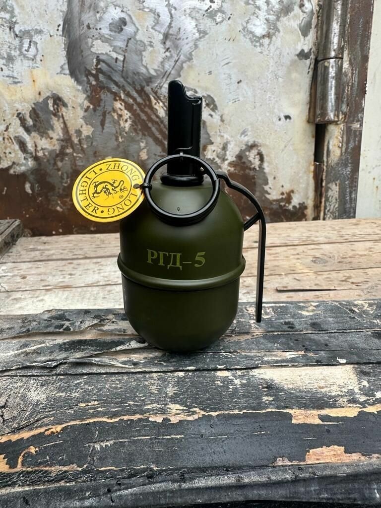 Сувенирная металлическая зажигалка в виде РГД-5 - фотография № 1