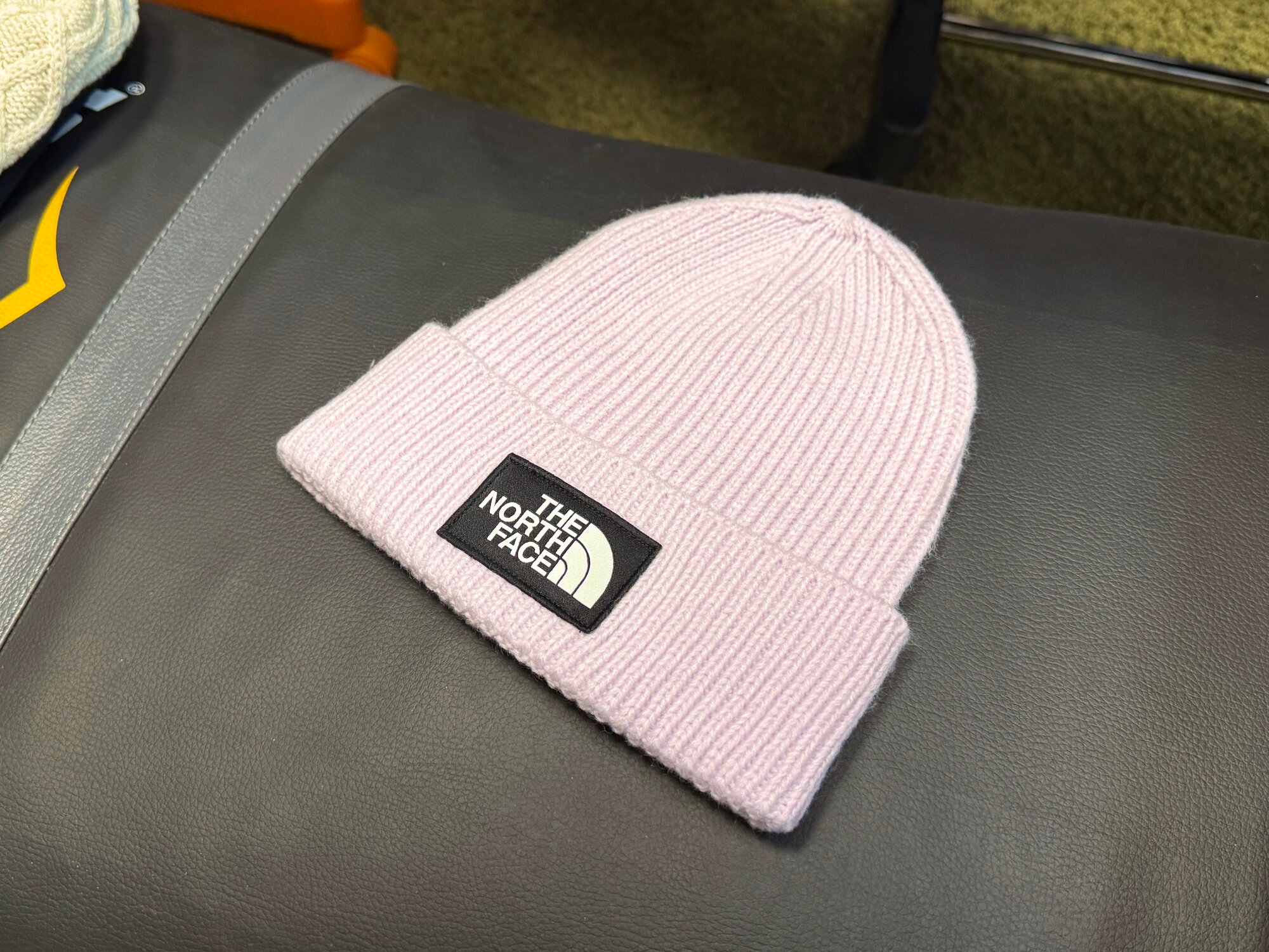 Шапка The North Face для мужчин, размер OneSize, розовая