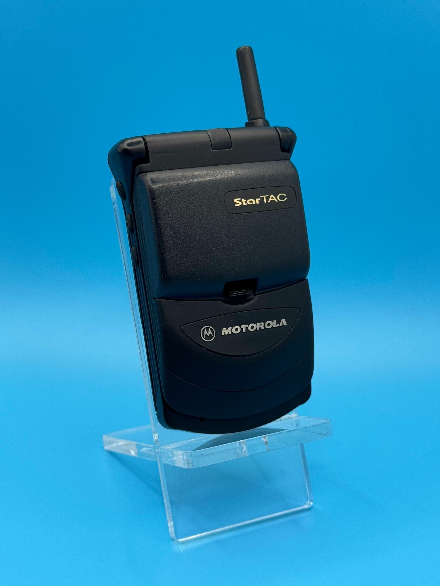 Мобильный телефон Motorola StarTAC GSM