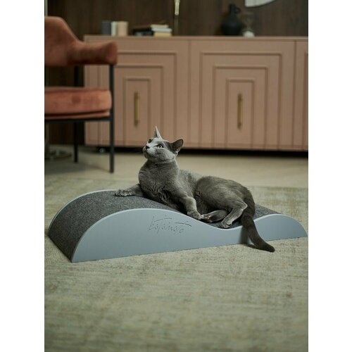 Когтеточка для кошек волна / лежанка для взрослых кошек и котят с когтеточкой с мятой большая из ковролина напольная