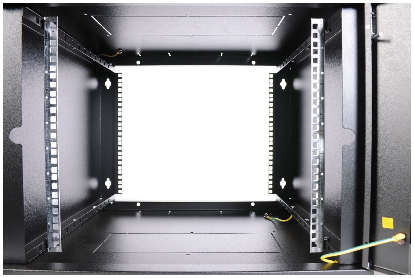 Шкаф настенный 19", 9U ЦМО - фото №2