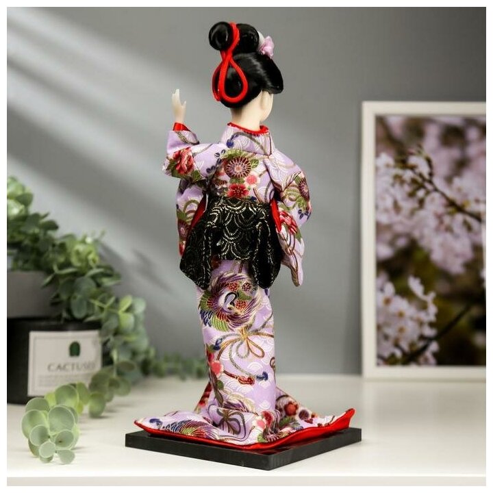 Кукла коллекционная "Японка в цветочном кимоно с бабочкой на руке" 30х12,5х12,5 см 4147023