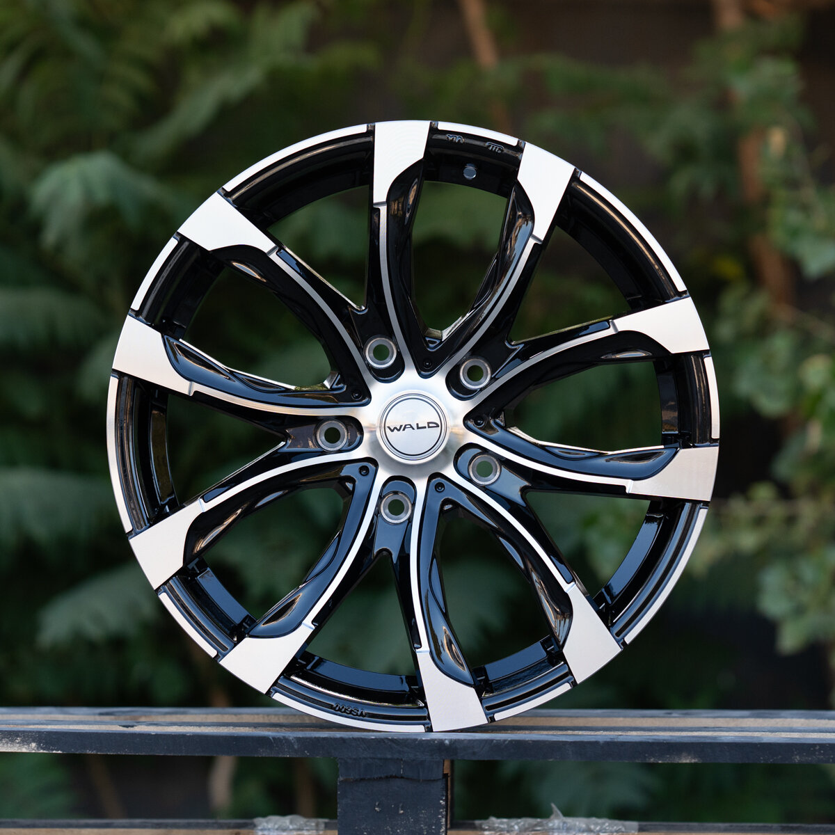 Комплект Литых Колесных дисков R20 Wald Jarret Style 10JJ ET45 5*150 BMF для джипов и внедорожников — фото 1