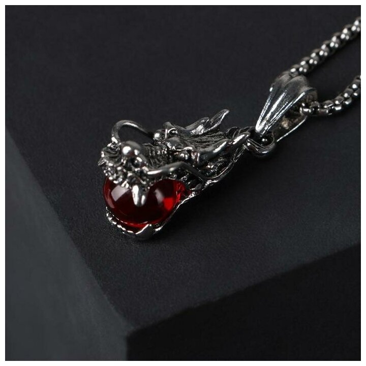 Колье Queen Fair искусственный камень длина 70 см красный