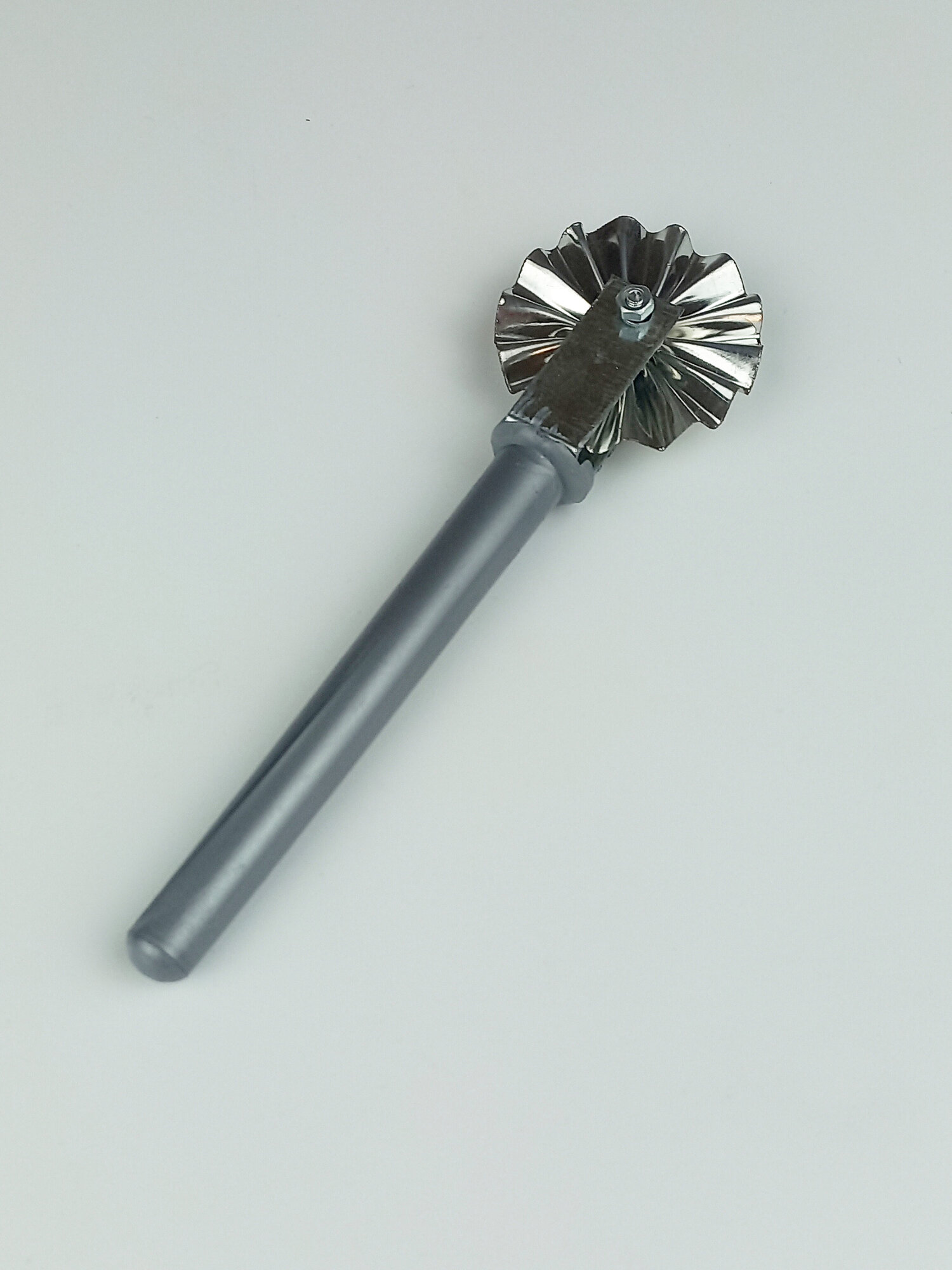 Нож для пиццы и теста (серый)