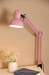 Лампа настольная НТ0-12 нежно-розовый 60Вт, Е27, высота 70 см, струбцина в комплекте