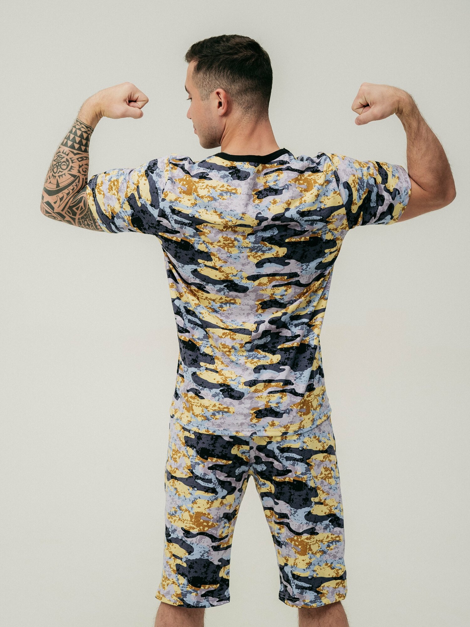 Мужская пижама, мужской пижамный комплект ARISTARHOV, Футболка + Шорты, графит, бежевый, размер 58 - фотография № 18