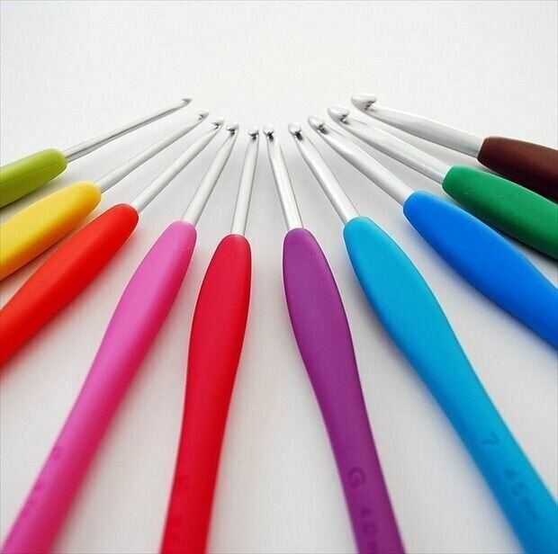 Набор крючков для вязания с силиконовой ручкой 1-10 мм - 18 штук