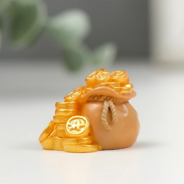 Сувенир полистоун "Мешочек с золотыми монетками" 2.4х3.2 см