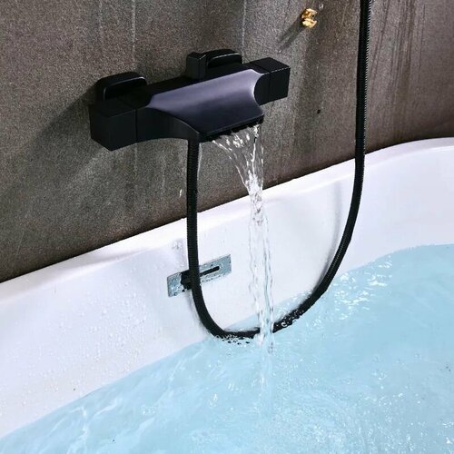 Смеситель для ванны ACWEN 80105BS с ручным душем черный 30400₽