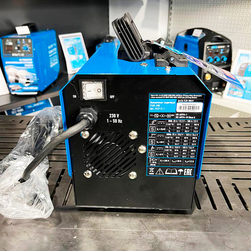 Полуавтомат сварочный Solaris FLUX-200 (230В; 20-180 А; FLUX/MMA/TIG ...