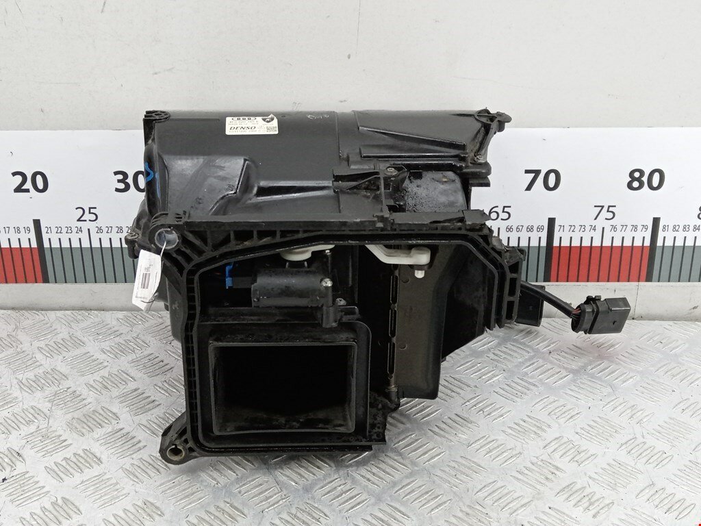 Моторчик печки (вентилятор отопителя) Audi A6 C6 4F0820020A