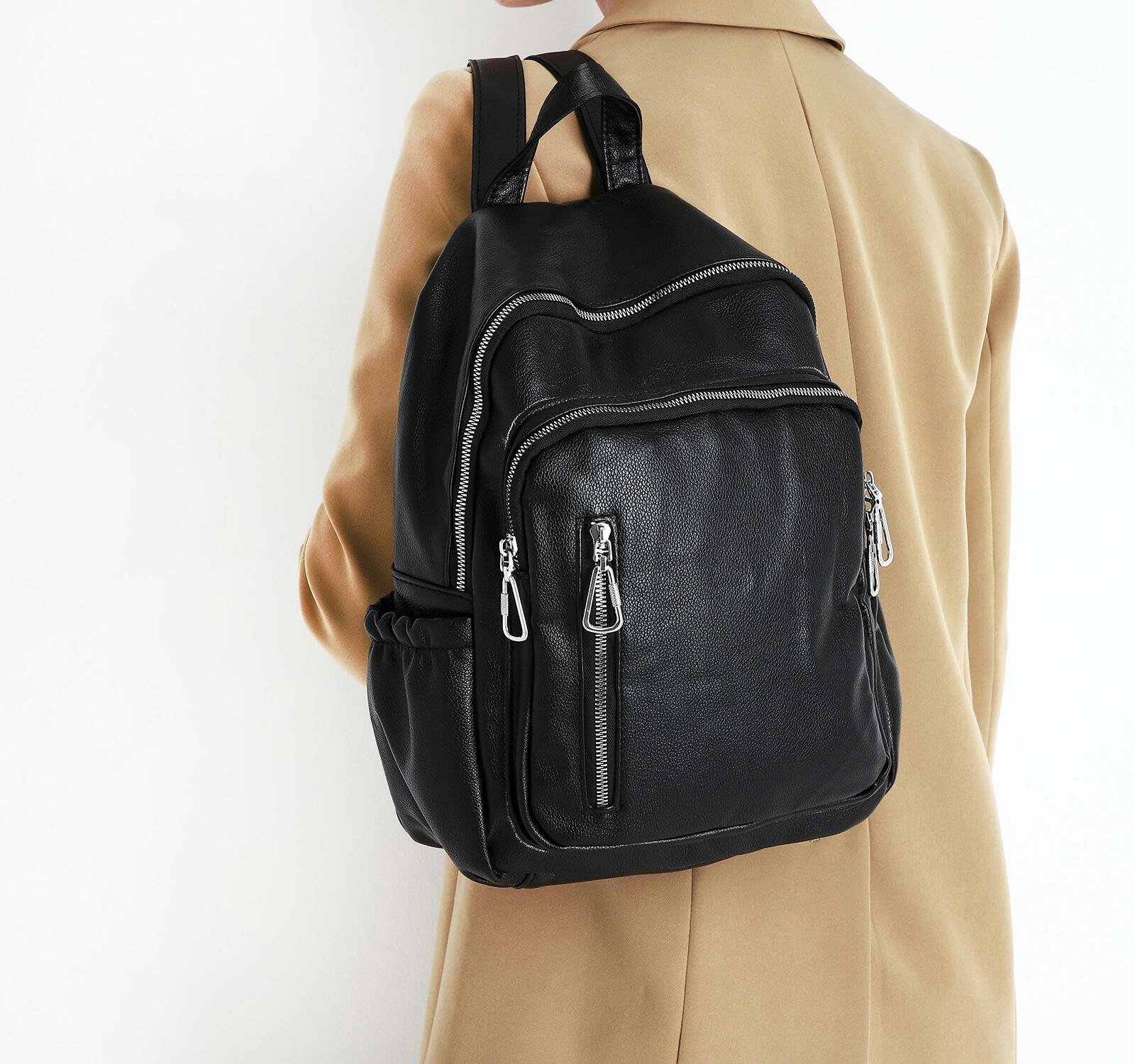 Рюкзак женский из искусственной кожи на молнии, 6 наружных карманов, цвет чёрный