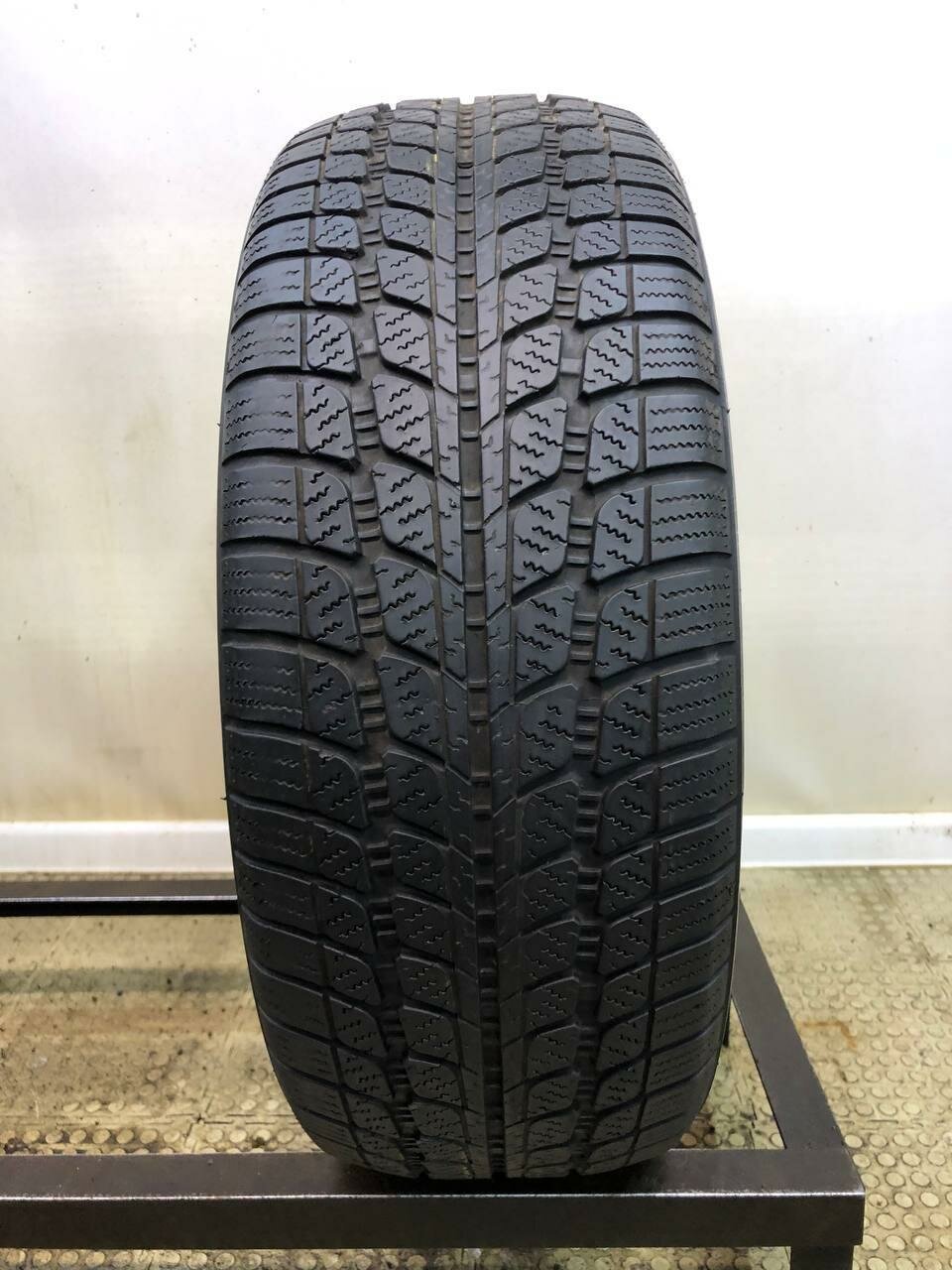 Sunny Snow Master SN3830 225/55 R18 БУ Шины Зимние