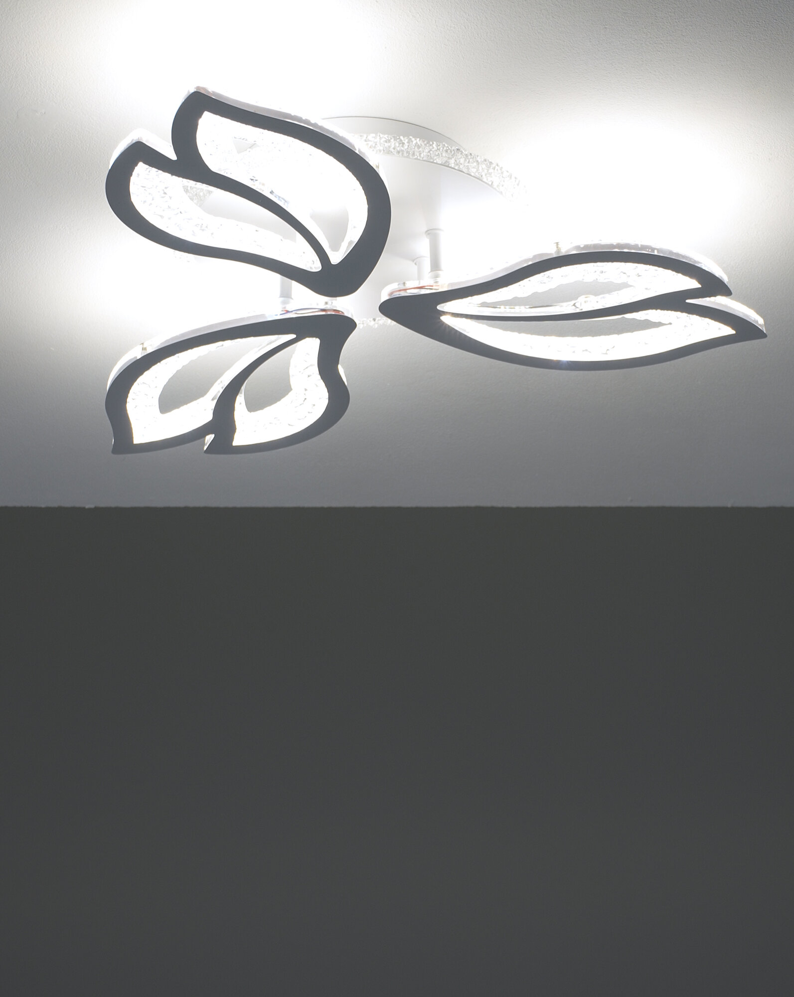 Светильник потолочный светодиодный Moderli V10973-CL Lorraine