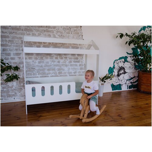 Кровать Домик