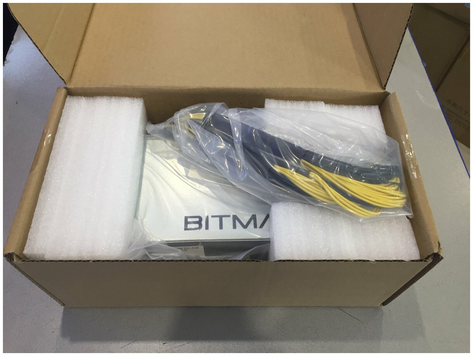 Блoк питания оpигинaльный BIТМАIN Битмайн AРW 7 для asic асик майнера s9 l3 6-pin x 10