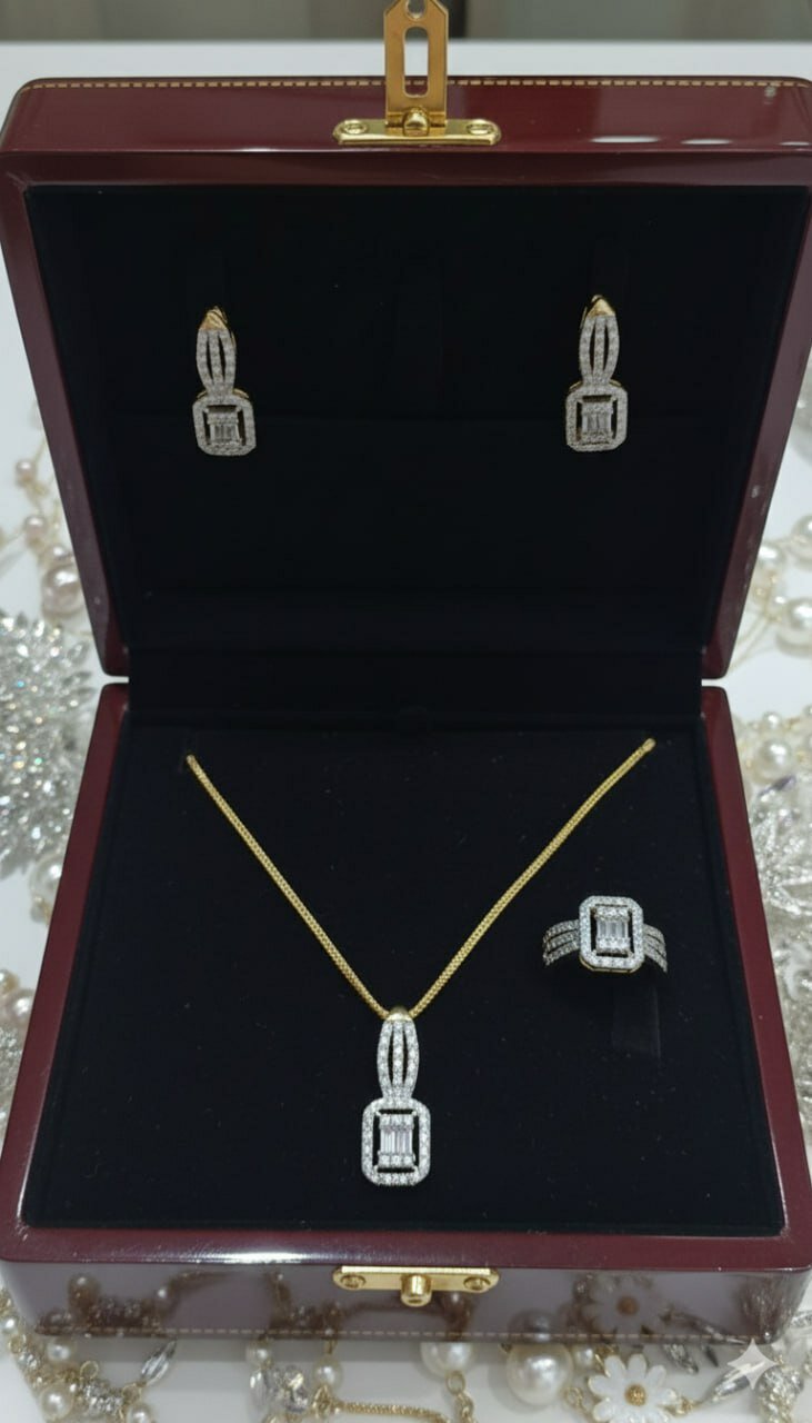 Комплект бижутерии: серьги, кольцо, Swarovski Zirconia