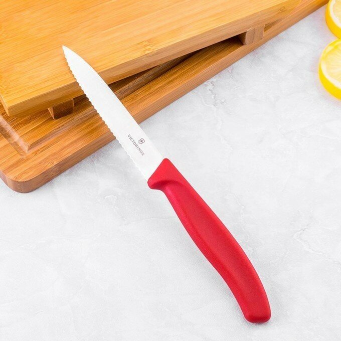 Нож кухонный Victorinox Swiss Classic (6.7731) стальной разделочный для овощей лезв.100мм серрейт. з - фото №12