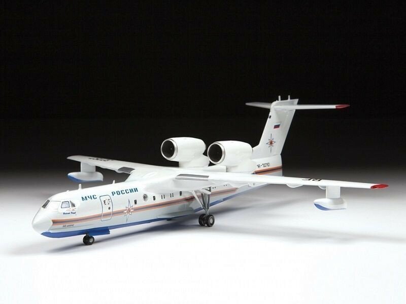 Сборная модель ZVEZDA Российский самолет-амфибия Бе-200ЧС, 1/144