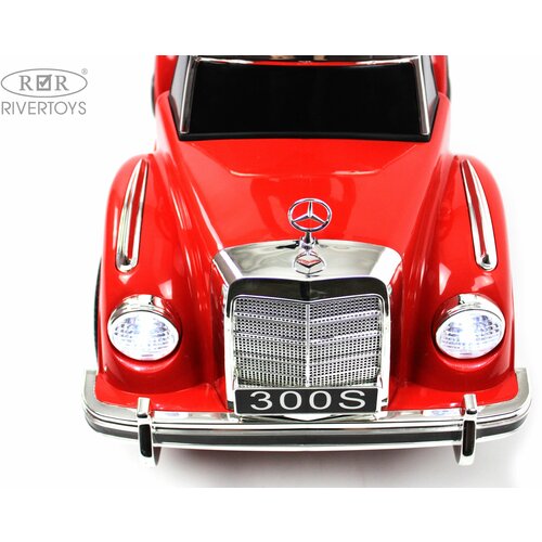 RiverToys Детский толокар Mercedes-Benz 300S (LS-128A) красный