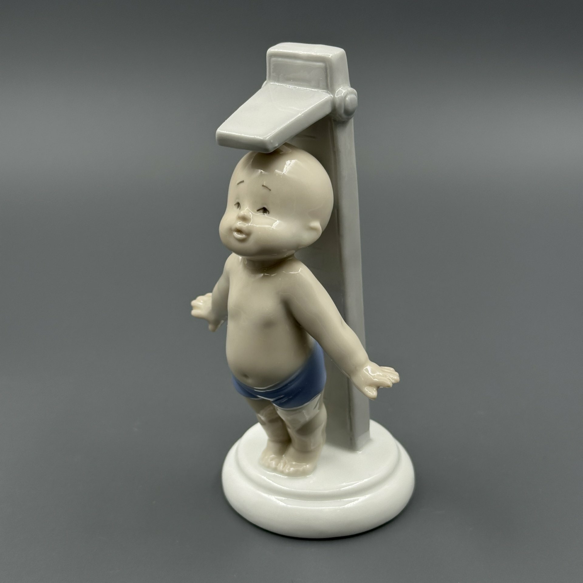 фото Статуэтка "Хочу вырасти", фарфор, Pavone, Италия, 2023 г.