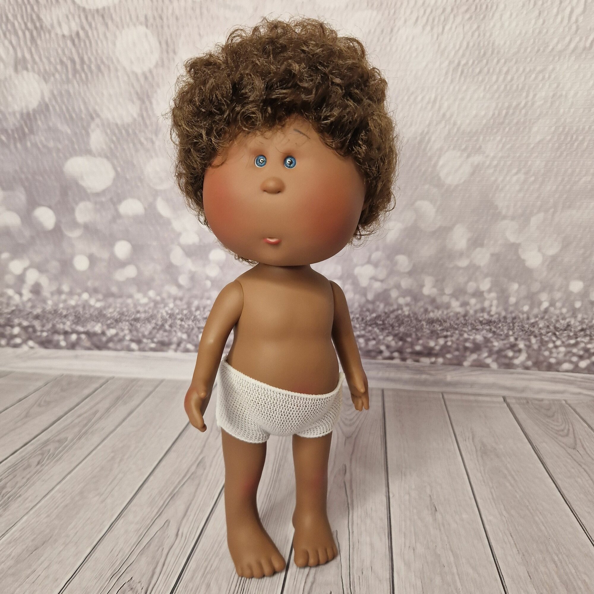 Кукла Nines виниловая MIA Мио, 30см (Испания) булочка