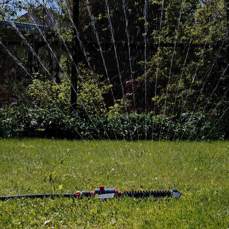 Дождеватель осциллирующий Elitech SP 002O, площадь полива 247 м2 — фото 1