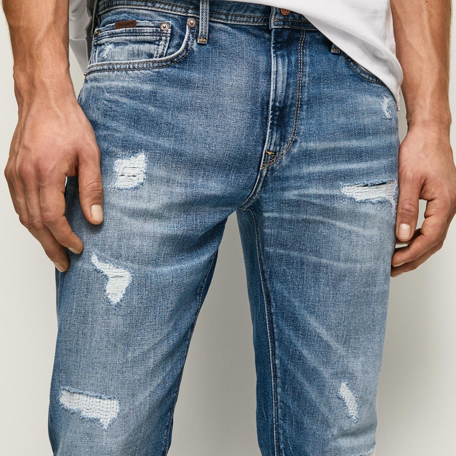 Джинсы зауженные Pepe Jeans, размер 38/32, голубой — фото 1