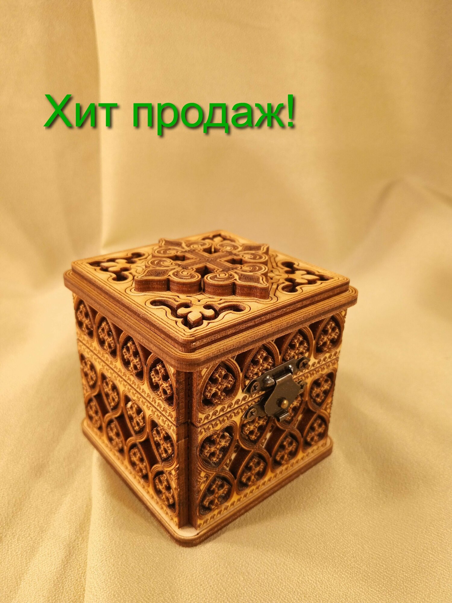 фото Ларец с металлической защелкой