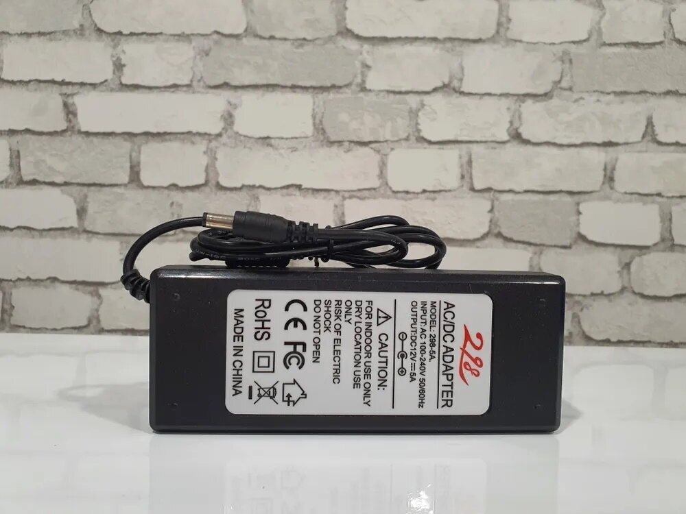 Блок питания 12В 5А (12v 5a) стабилизированный . Штекер 5,5 х 2,5. Для камер видеонаблюдения, светодиодных лент, триколор. (Procon: PCP-12500) - фотография № 4