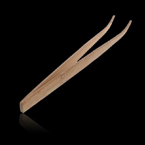 Бамбуковый пинцет NomoyPet 28 см для кормления рептилий 890₽