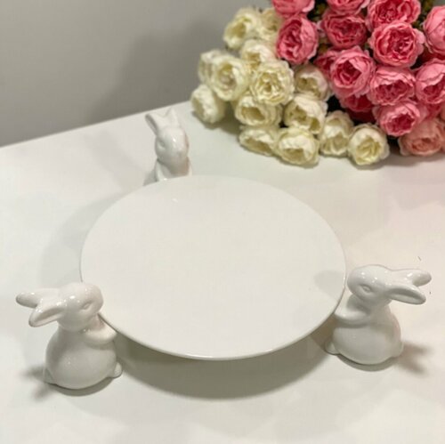 Блюдо для пирожных Кролик белый 20см (керамика) ТОиТО