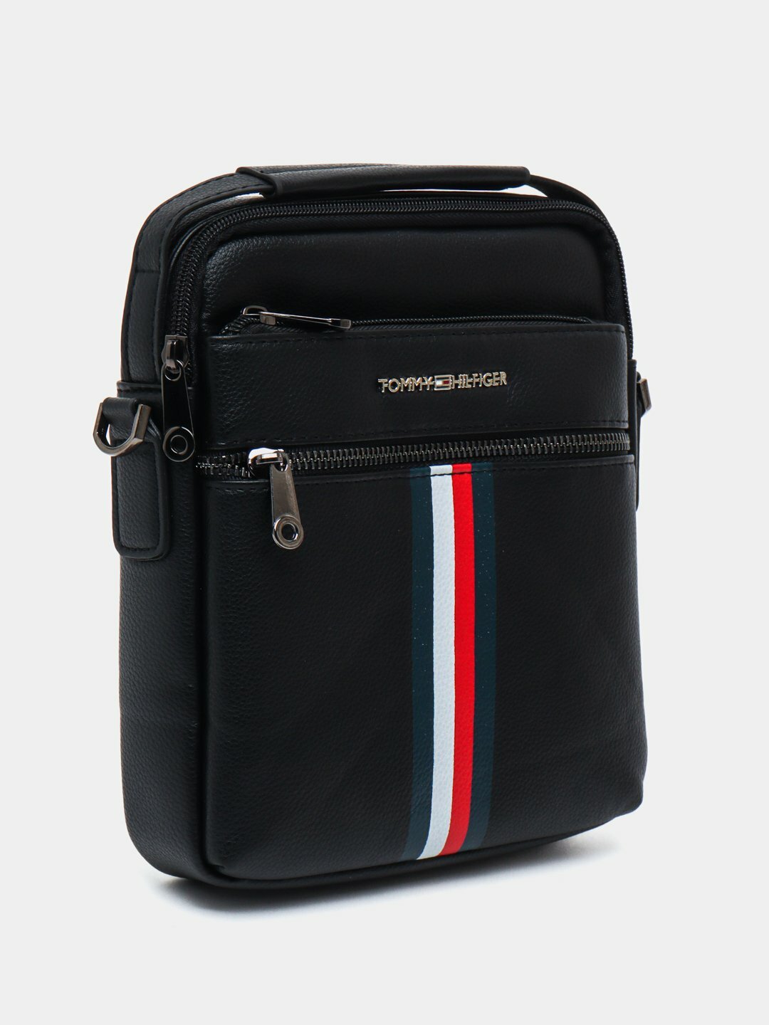 Сумка  Armani Exchange Urban Essential Crossbody, черный