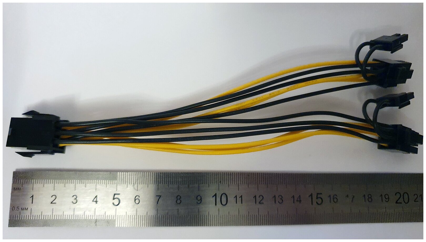 Переходник питания для видеокарт 6 PIN PCI-E (мама) на 2 x 8 PIN (2 + 6 PIN) (папа) PCI-E