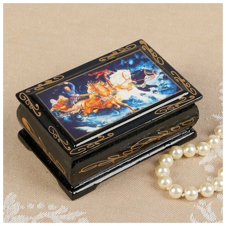 фото Шкатулка «Тройка», 6×9 см, лаковая миниатюра 2407384