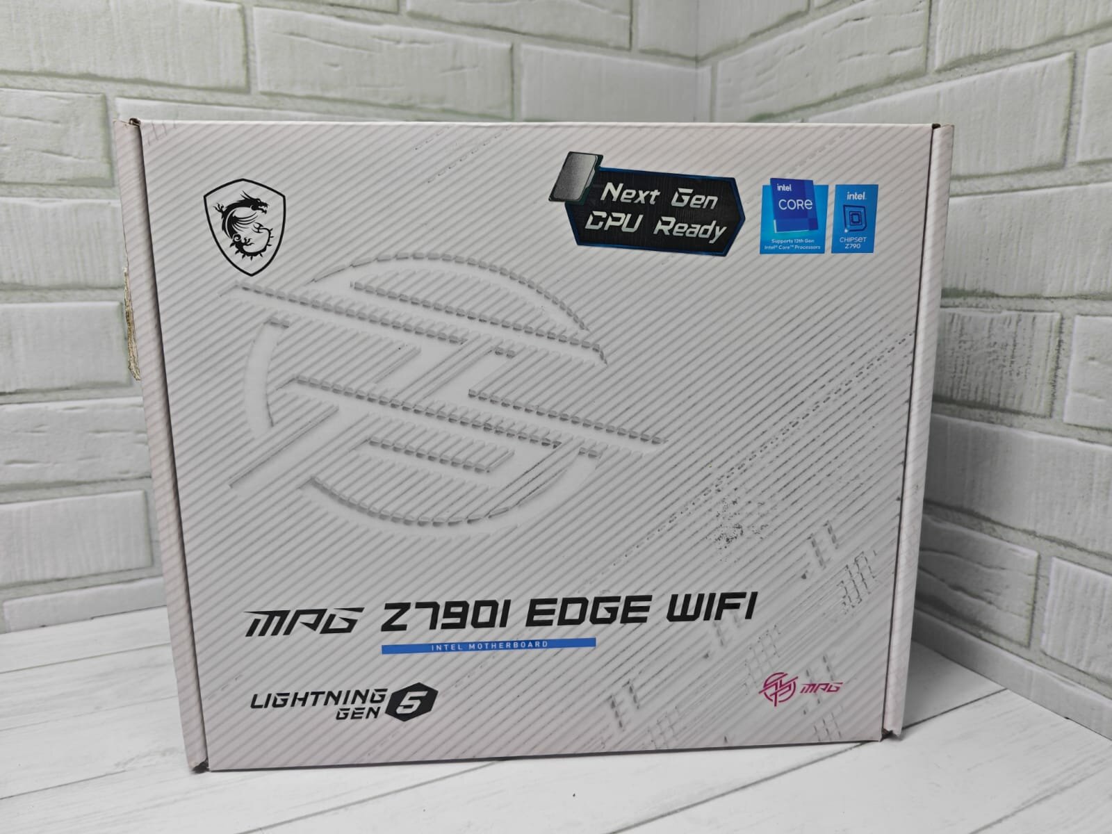 Материнская плата MSI MPG Z790I EDGE WIFI