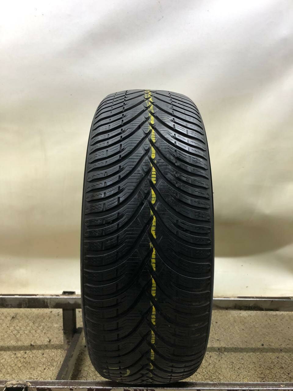 BFGoodrich G-Force Winter 2 215/55 R16 БУ Шины Зимние