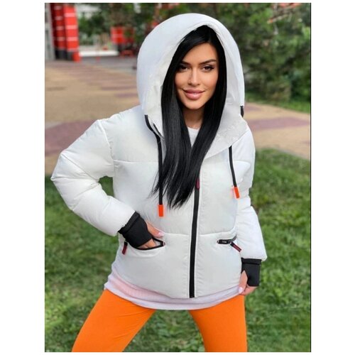 Куртка женская с капюшоном короткая оверсайз демисезонная